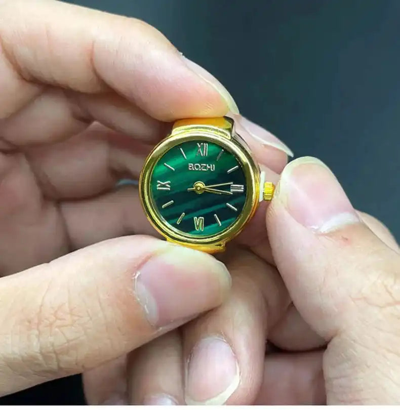 Bague Montre Miniature Élégante et Pratique